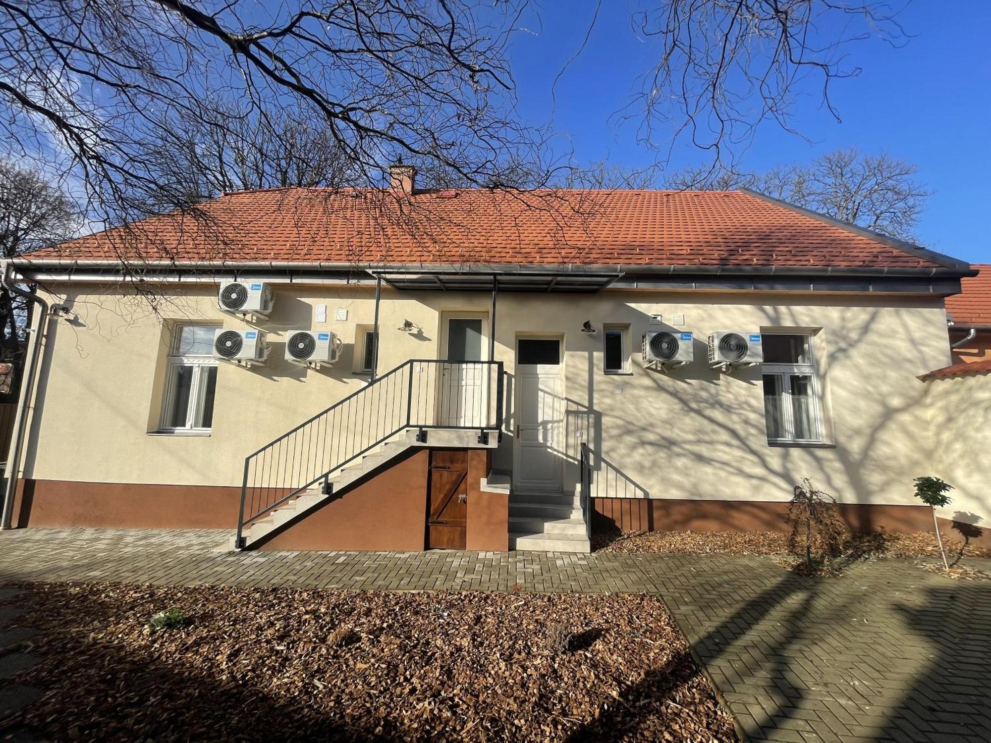 Casa Rosa Apartmanok Eger Eksteriør bilde